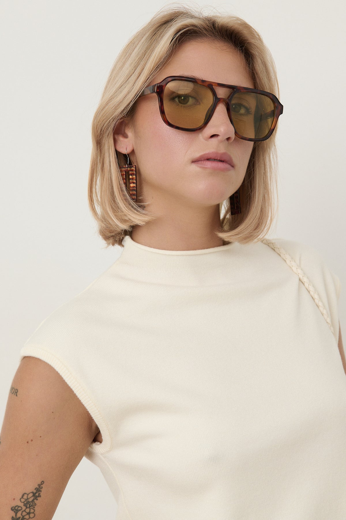 Top Beige