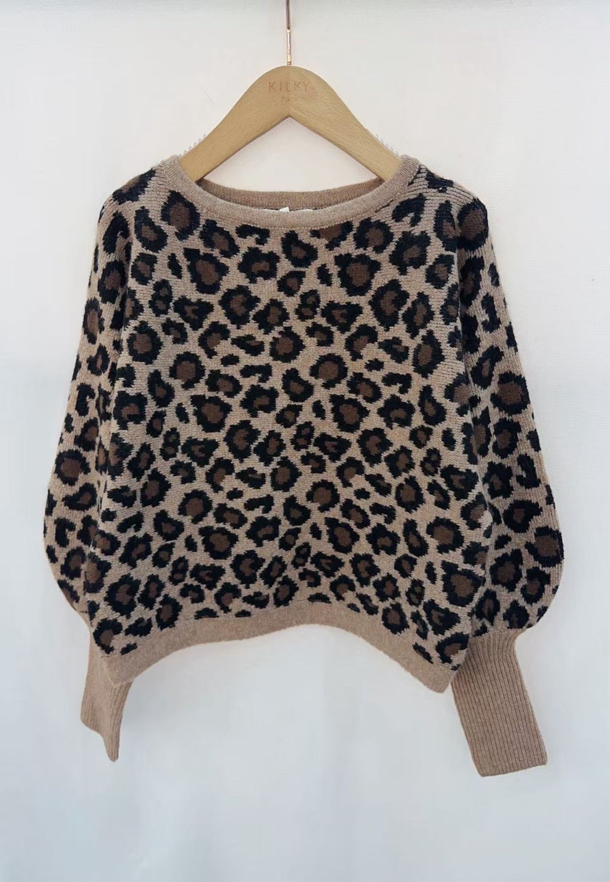 Pull Leopard manche resserréee