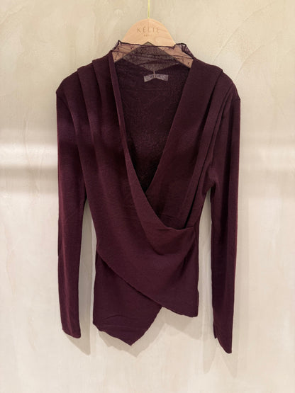 Pull asymétrique bordeaux